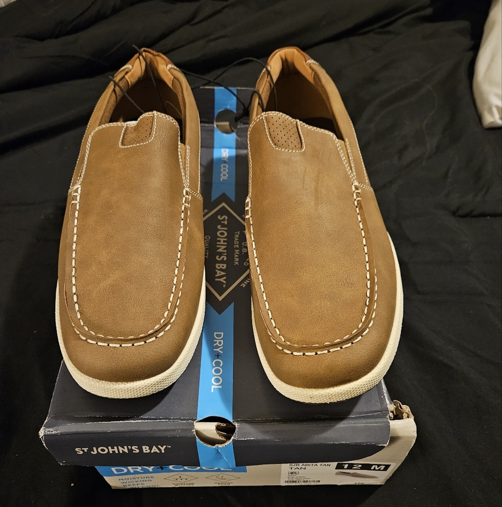 St John Bay Tan Loafer 12M